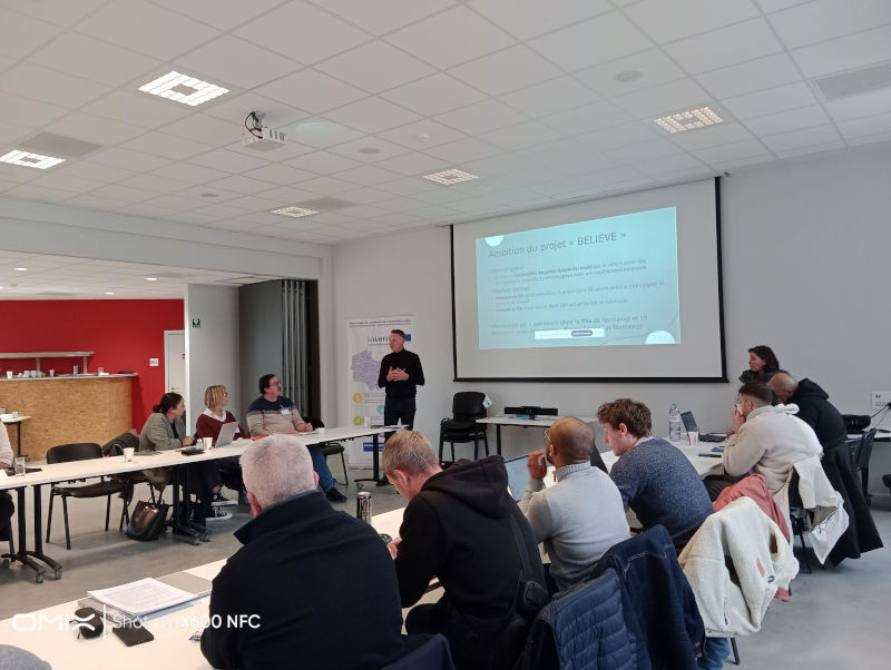 Le premier comité outils